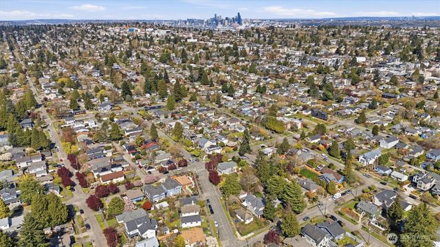 4725 SW Graham St, Seattle, WA 98136