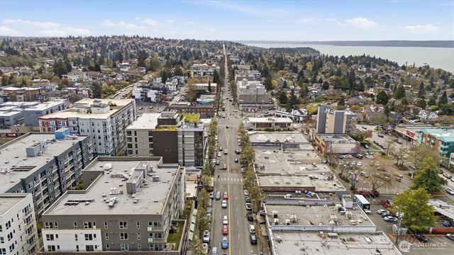 4725 SW Graham St, Seattle, WA 98136