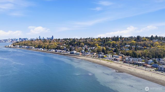 4725 SW Graham St, Seattle, WA 98136