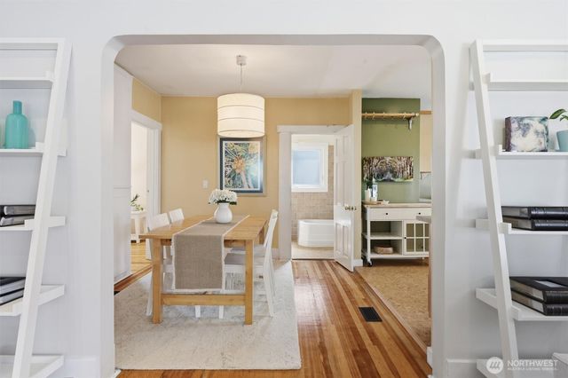 4725 SW Graham St, Seattle, WA 98136