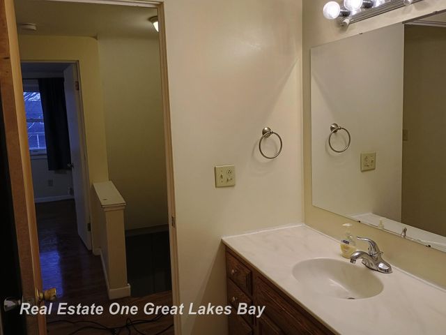 4335 S Wayside Drive, Saginaw, MI 48603
