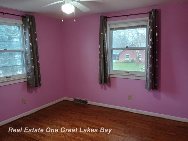 4335 S Wayside Drive, Saginaw, MI 48603
