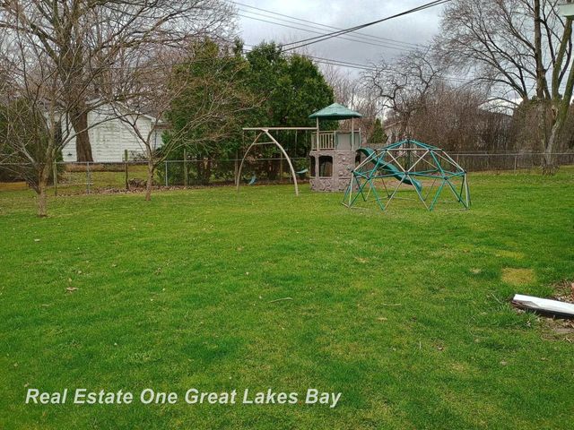 4335 S Wayside Drive, Saginaw, MI 48603