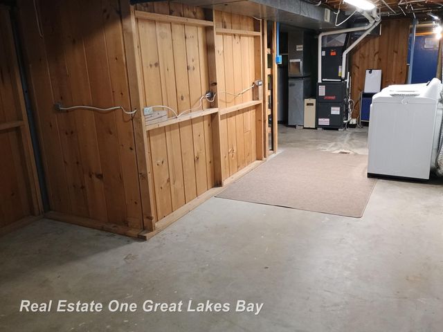 4335 S Wayside Drive, Saginaw, MI 48603