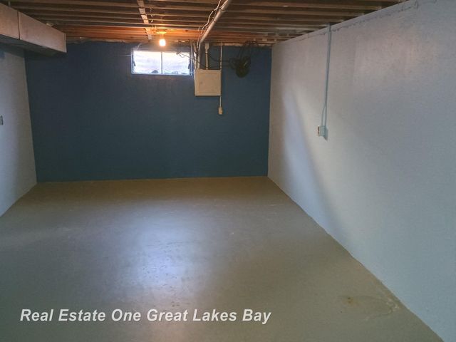 4335 S Wayside Drive, Saginaw, MI 48603