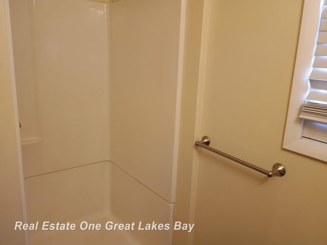 4335 S Wayside Drive, Saginaw, MI 48603