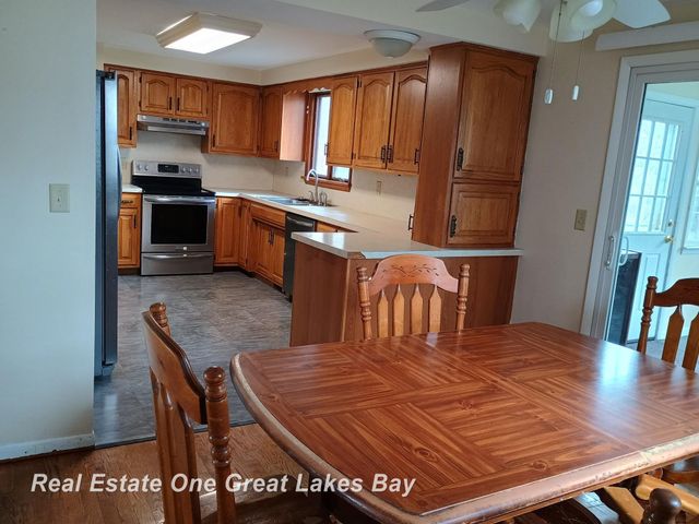 4335 S Wayside Drive, Saginaw, MI 48603