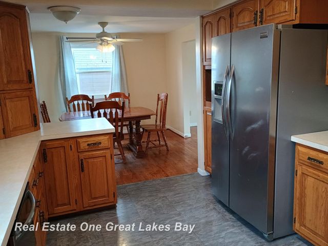 4335 S Wayside Drive, Saginaw, MI 48603