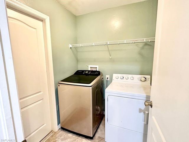 2453 NW 8th TER, Cape Coral, FL 33993