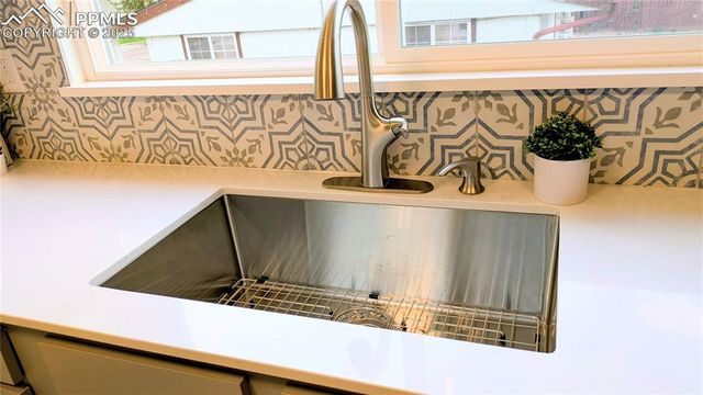 3207 E Pikes Peak Avenue, Colorado Springs, CO 80909