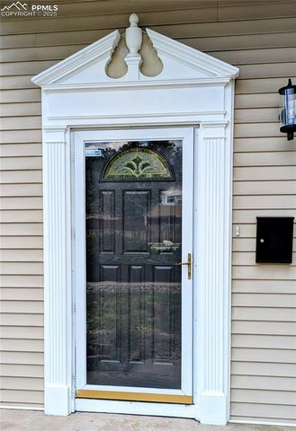 3207 E Pikes Peak Avenue, Colorado Springs, CO 80909