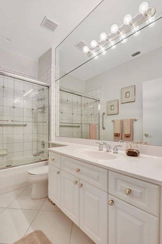 4022 Manchester Lake Drive, Lake Worth, FL 33449