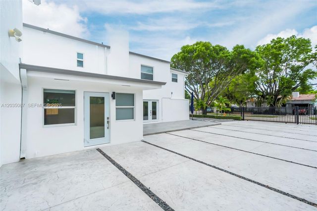 590 SW 23rd Ave, Miami, FL 33135