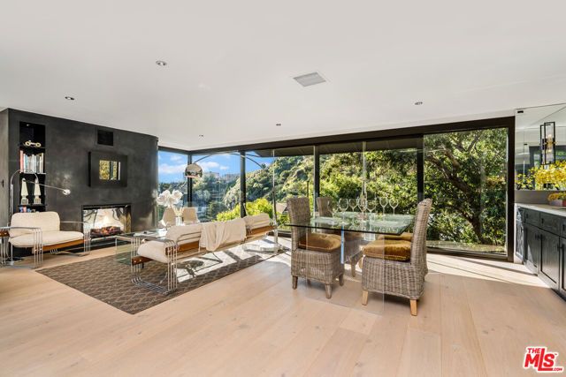 1782 Viewmont Drive, Los Angeles, CA 90069