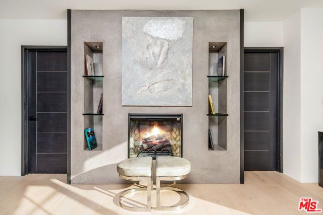 1782 Viewmont Drive, Los Angeles, CA 90069