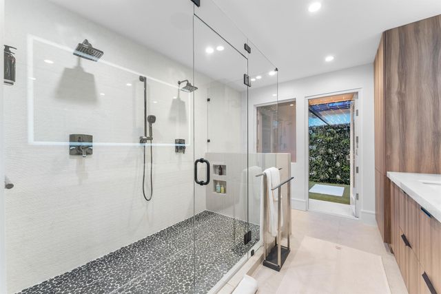 941 Iris Drive, Delray Beach, FL 33483