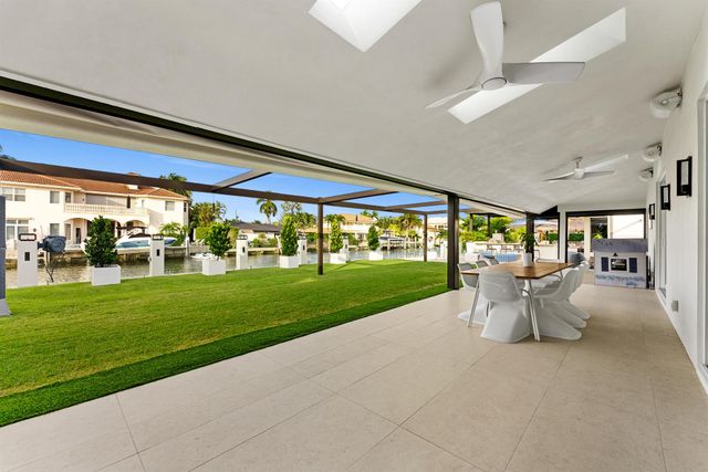 941 Iris Drive, Delray Beach, FL 33483