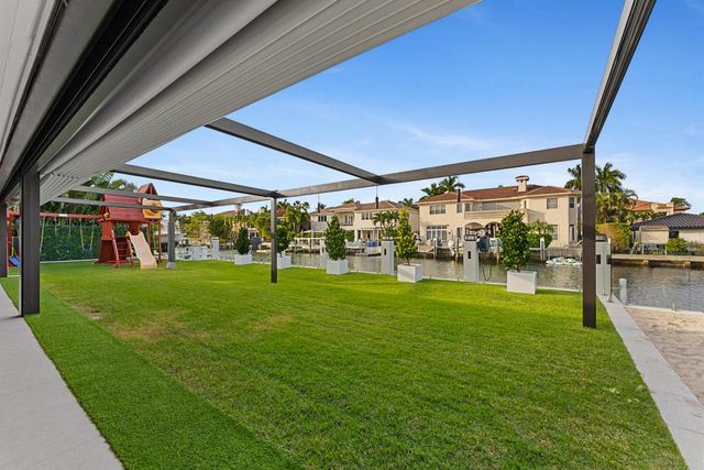 941 Iris Drive, Delray Beach, FL 33483