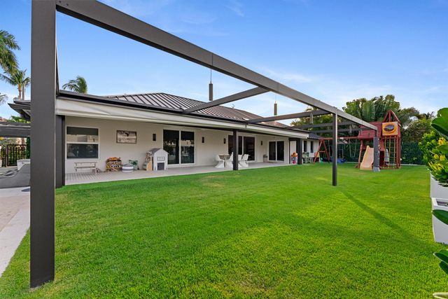 941 Iris Drive, Delray Beach, FL 33483