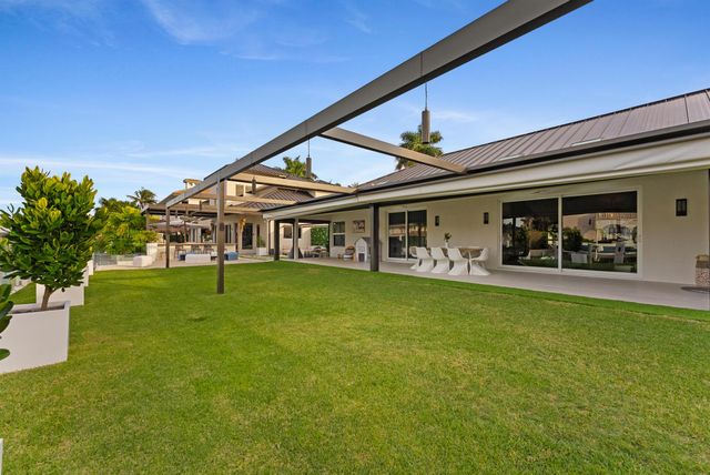 941 Iris Drive, Delray Beach, FL 33483