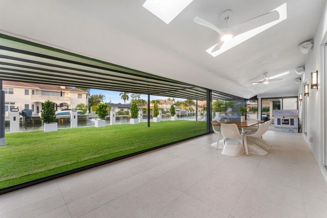 941 Iris Drive, Delray Beach, FL 33483