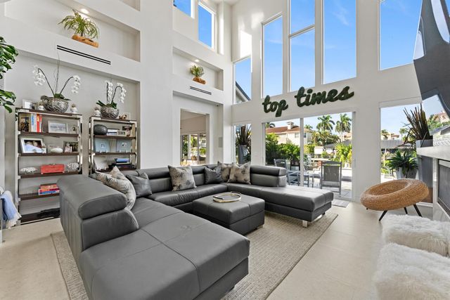 941 Iris Drive, Delray Beach, FL 33483