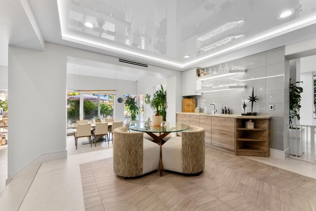 941 Iris Drive, Delray Beach, FL 33483