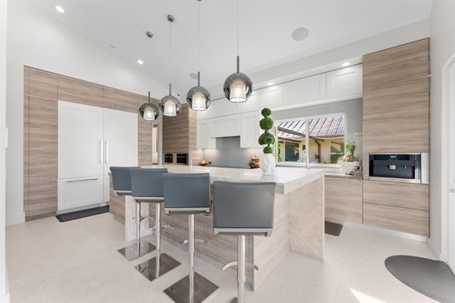 941 Iris Drive, Delray Beach, FL 33483