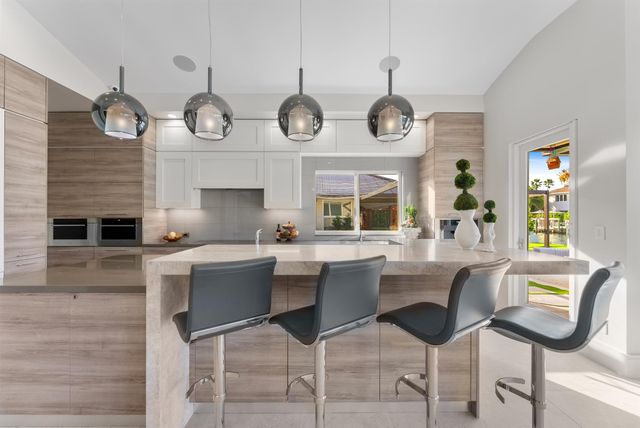 941 Iris Drive, Delray Beach, FL 33483