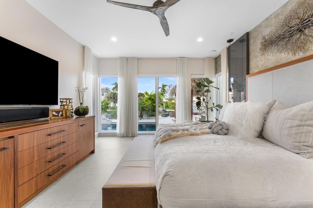 941 Iris Drive, Delray Beach, FL 33483