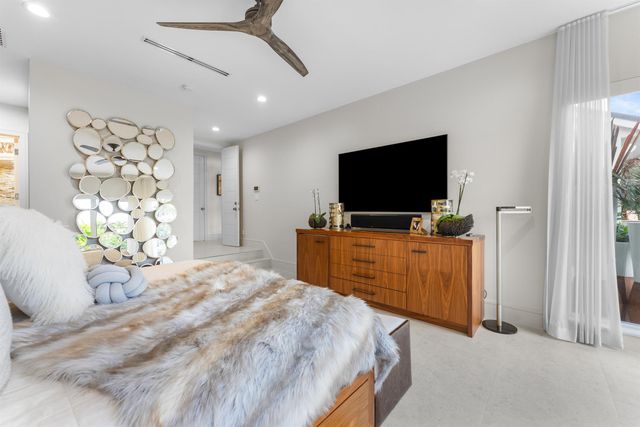 941 Iris Drive, Delray Beach, FL 33483