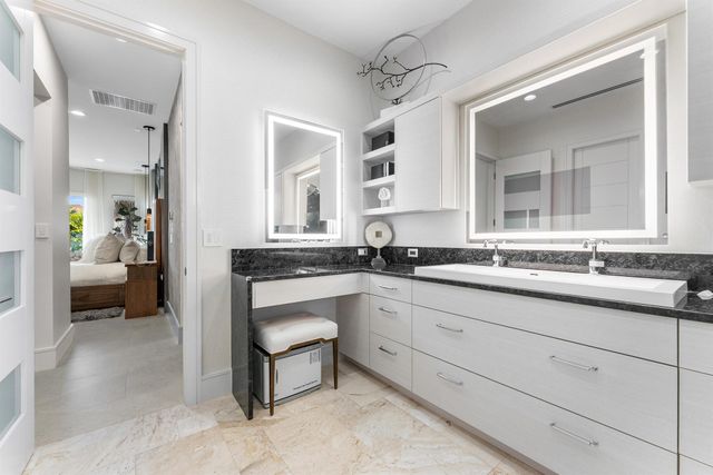 941 Iris Drive, Delray Beach, FL 33483