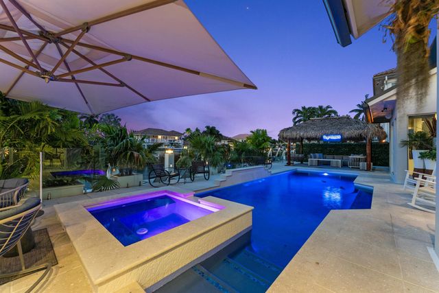 941 Iris Drive, Delray Beach, FL 33483