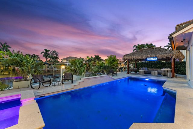 941 Iris Drive, Delray Beach, FL 33483