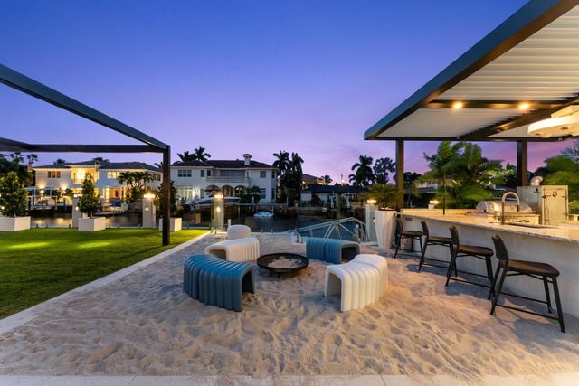 941 Iris Drive, Delray Beach, FL 33483