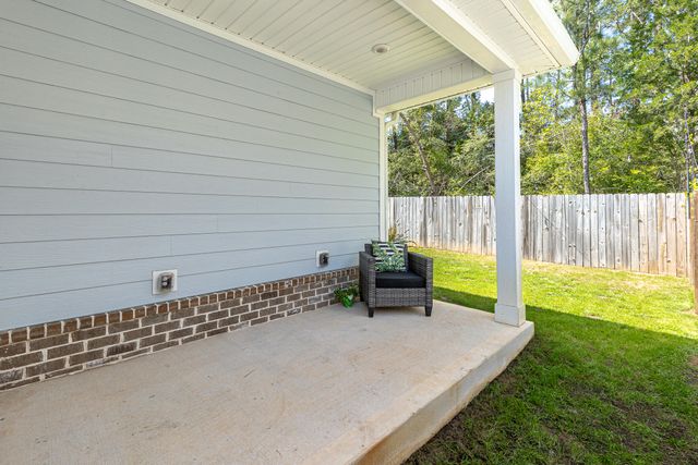 65 N Marsh Landing, Freeport, FL 32439