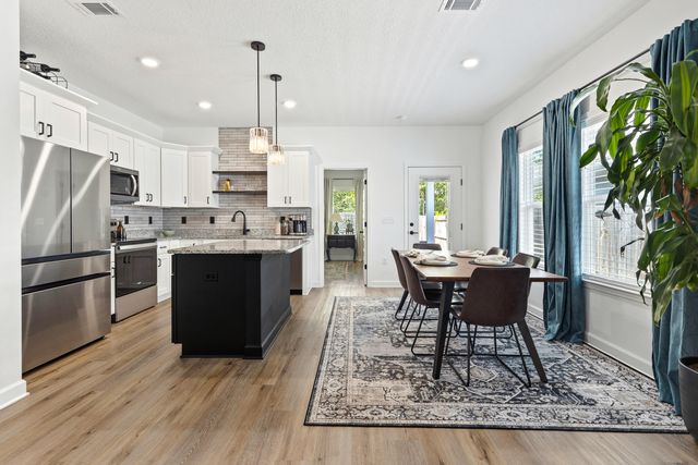 65 N Marsh Landing, Freeport, FL 32439