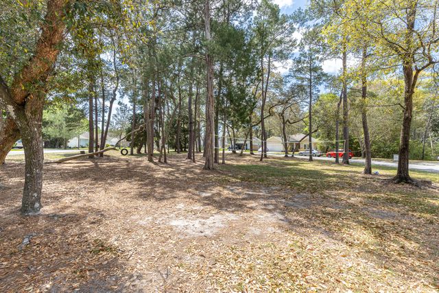 65 N Marsh Landing, Freeport, FL 32439