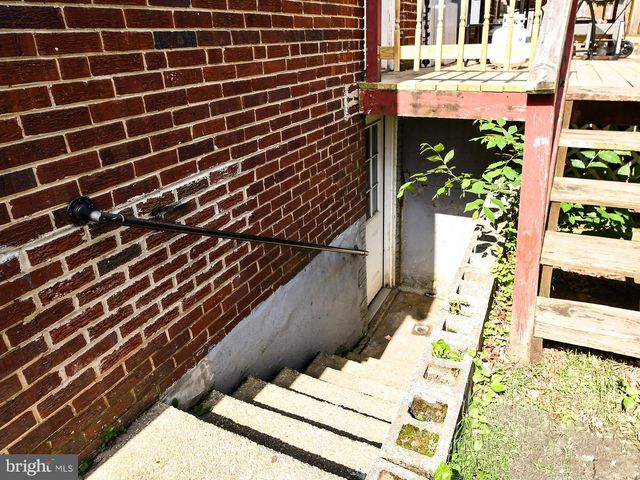 5016 LAGUNA RD, College Park, MD 20740