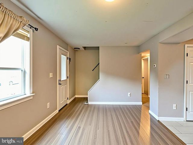 5016 LAGUNA RD, College Park, MD 20740