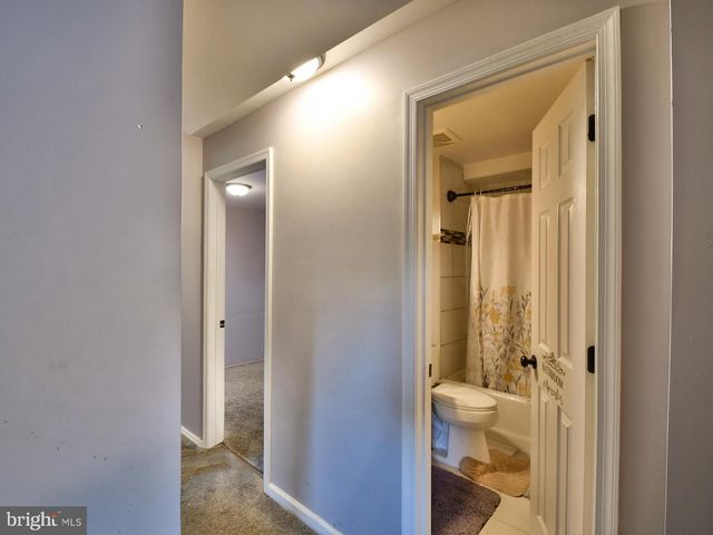 5016 LAGUNA RD, College Park, MD 20740