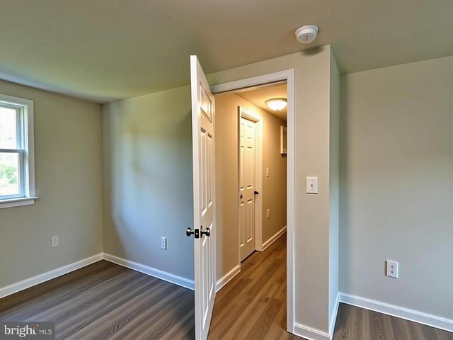 5016 LAGUNA RD, College Park, MD 20740