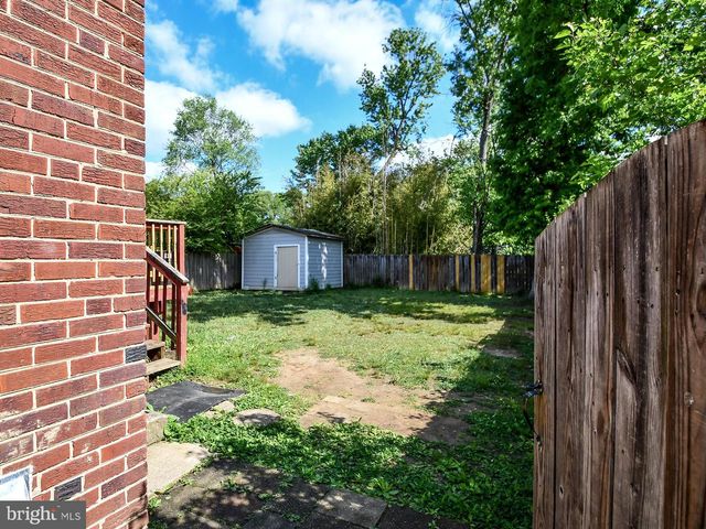 5016 LAGUNA RD, College Park, MD 20740