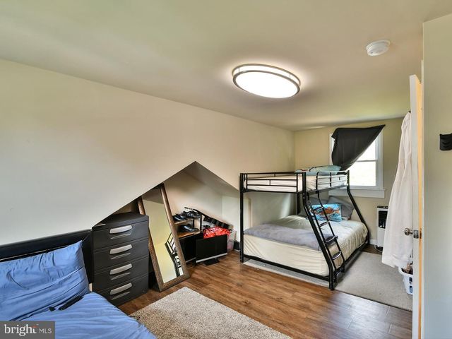 5016 LAGUNA RD, College Park, MD 20740