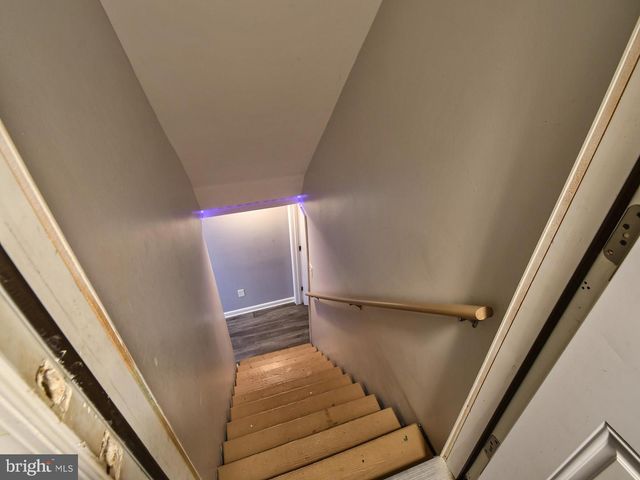 5016 LAGUNA RD, College Park, MD 20740