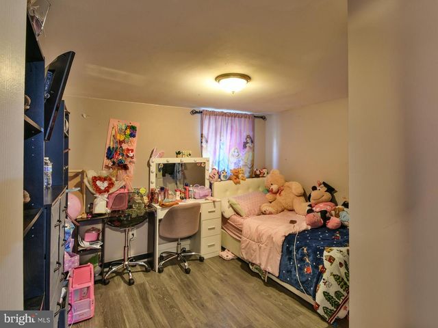 5016 LAGUNA RD, College Park, MD 20740