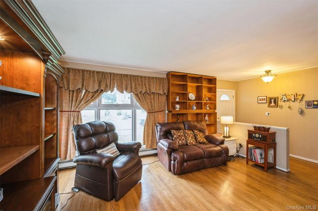361 Spruce Lane, East Meadow, NY 11554