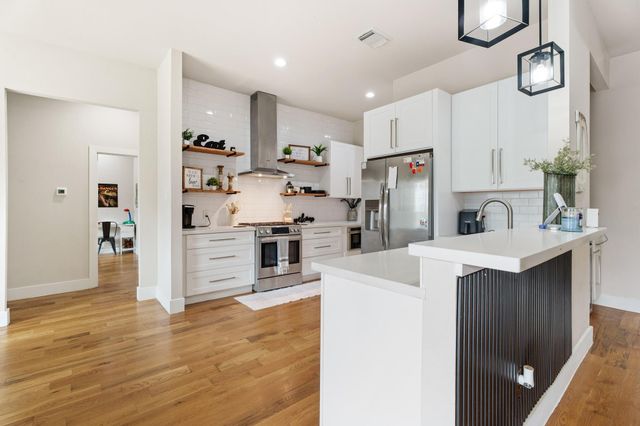 5129 Shady Oaks Lane, Friendswood, TX 77546