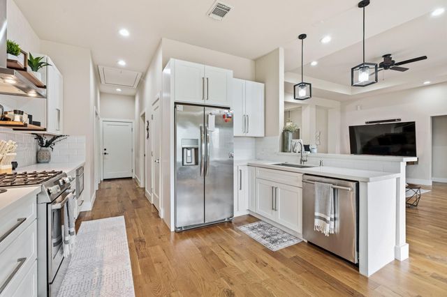 5129 Shady Oaks Lane, Friendswood, TX 77546