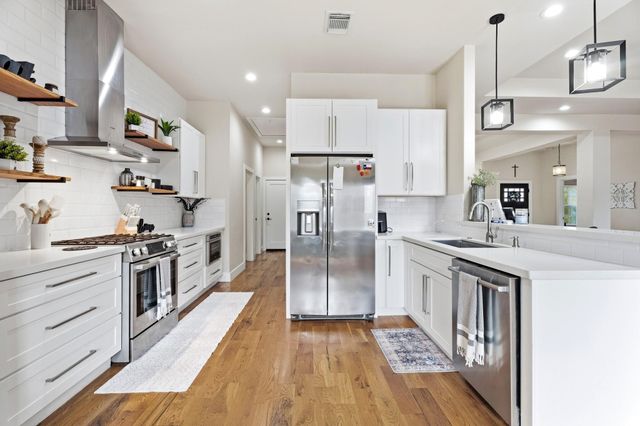 5129 Shady Oaks Lane, Friendswood, TX 77546